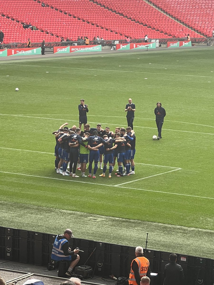 TashaWoolly's tweet photo. What a weekend it was 🥰 first time at @wembleystadium for me and the kids topped off with a win for @FCHTOnline the atmosphere before, during and after was amazing to be a part of ⚽️ https://t.co/yTariqM3Ci