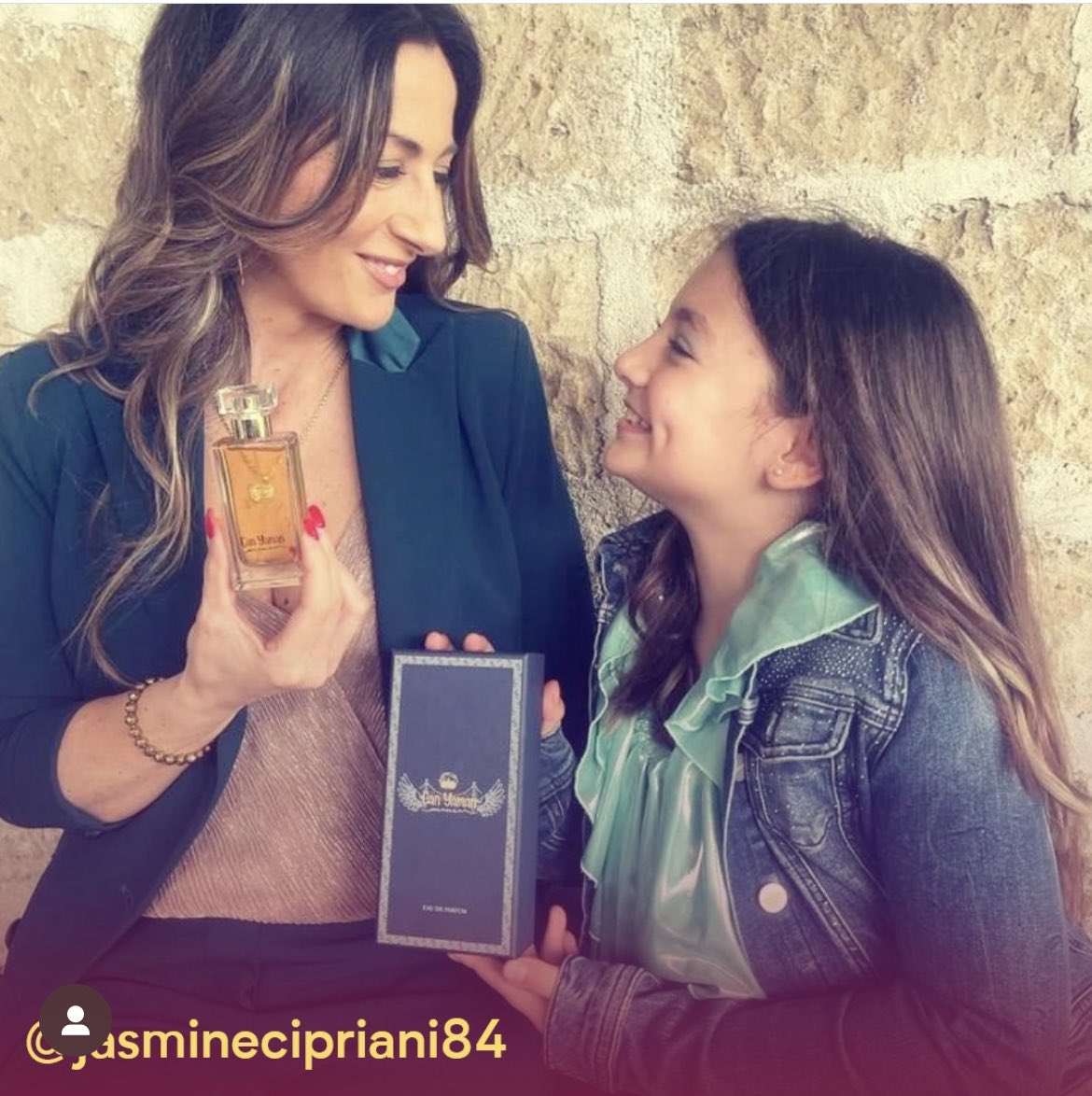 CanYamanManiaOfficial IG Post

After presenting you the first 3 most beautiful photos of #Mania4Mum here are the other winners of the contest! 
7 shots by 7 different authors, who celebrate the love for their mothers through the same passion: Mania 

As a reward, we reserved a