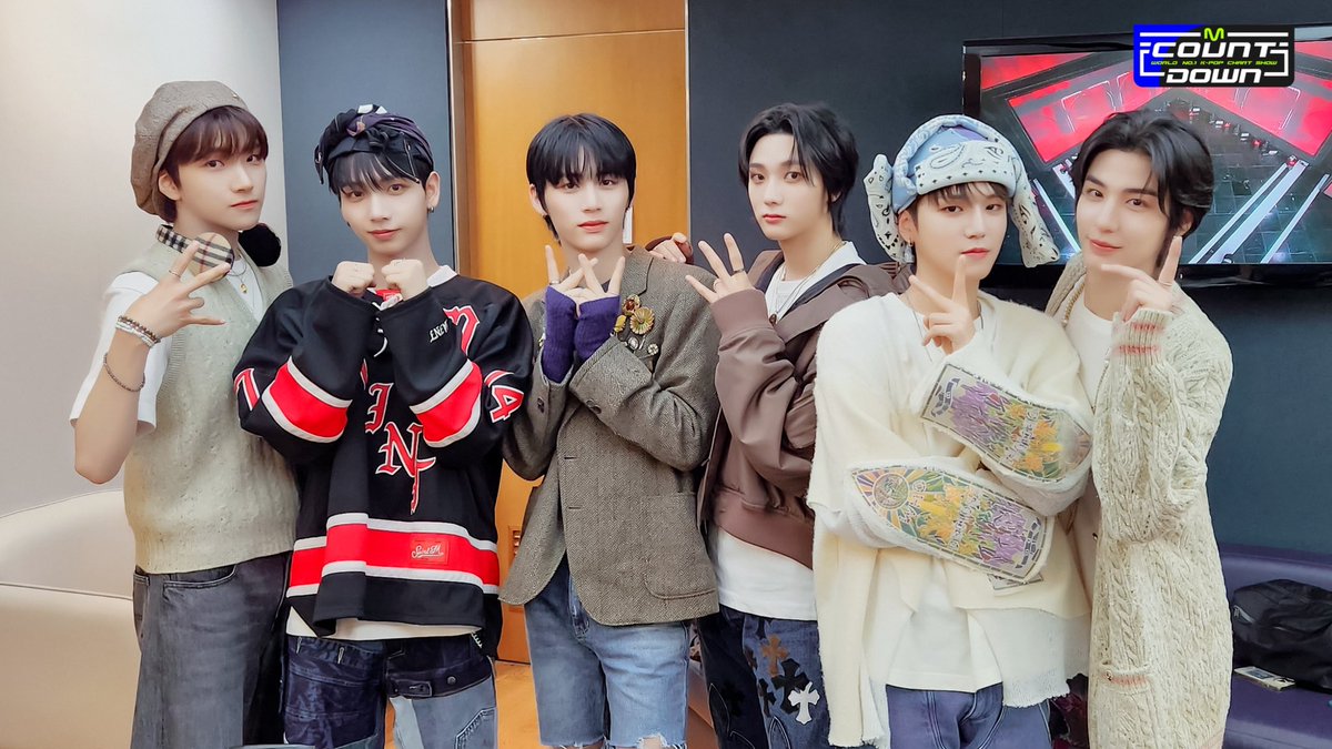MnetMcountdown's tweet photo. 낰낰 옆집인데요~🚪문 좀 열어주세요〰️
엠카가 이사 떡은 준비 못했는데... 💦
대신 말랑콩떡 원앤온리 청량발랄 BOYNEXTDOOR 좀 가져왔어요💙
BOYNEXTDOOR 눈, 코, 입 또 엠카 데뷔 무대까지 어때? 아냐? (ゝ◡∂｀)☆

#BOYNEXTDOOR #OneandOnly #돌아버리겠다 https://t.co/ffMo9EbkxC