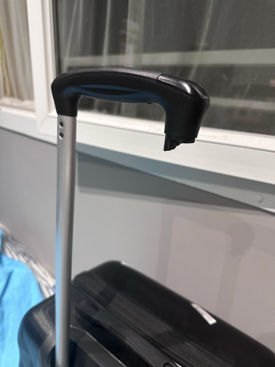euphxrix_'s tweet photo. @airfrance @AirFranceFR @ParisAeroport @aeroportmp https://t.co/jL2trRNYRe