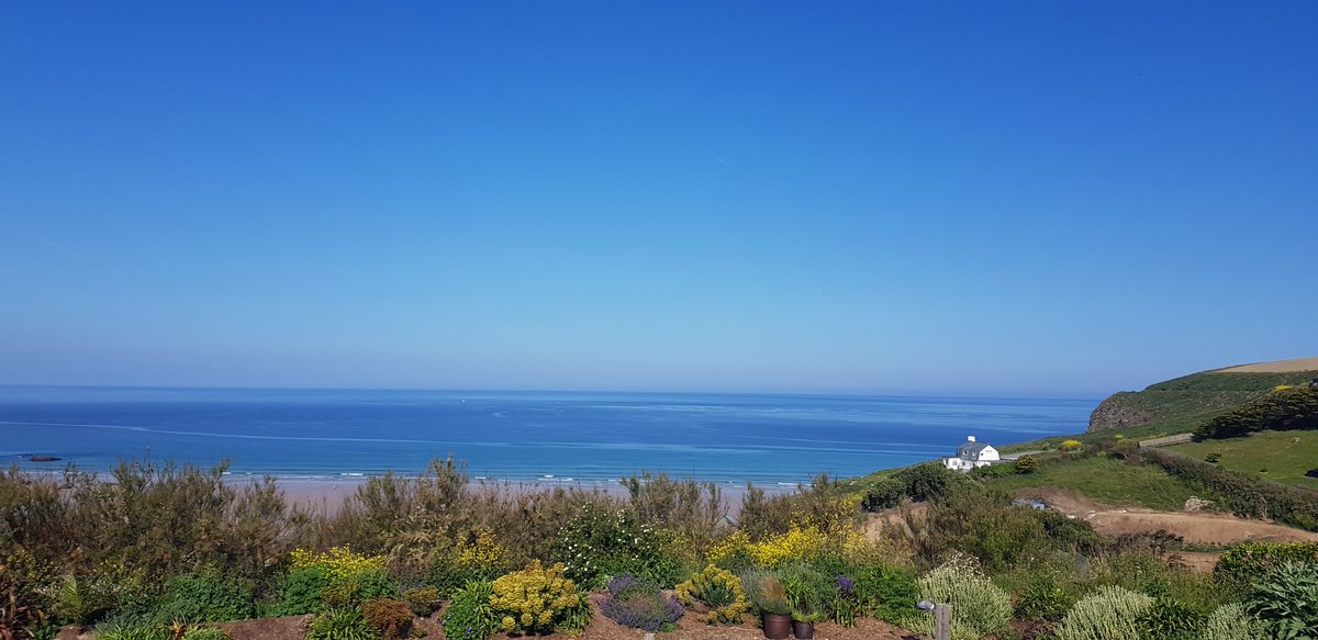 A few nights on the North Cornwall Coast, enjoying the sun, sea and sand. Really relaxing break. Back to marking tomorrow. <a href="/HilaryK36866276/">Hilary Knight</a> thanks for bringing us