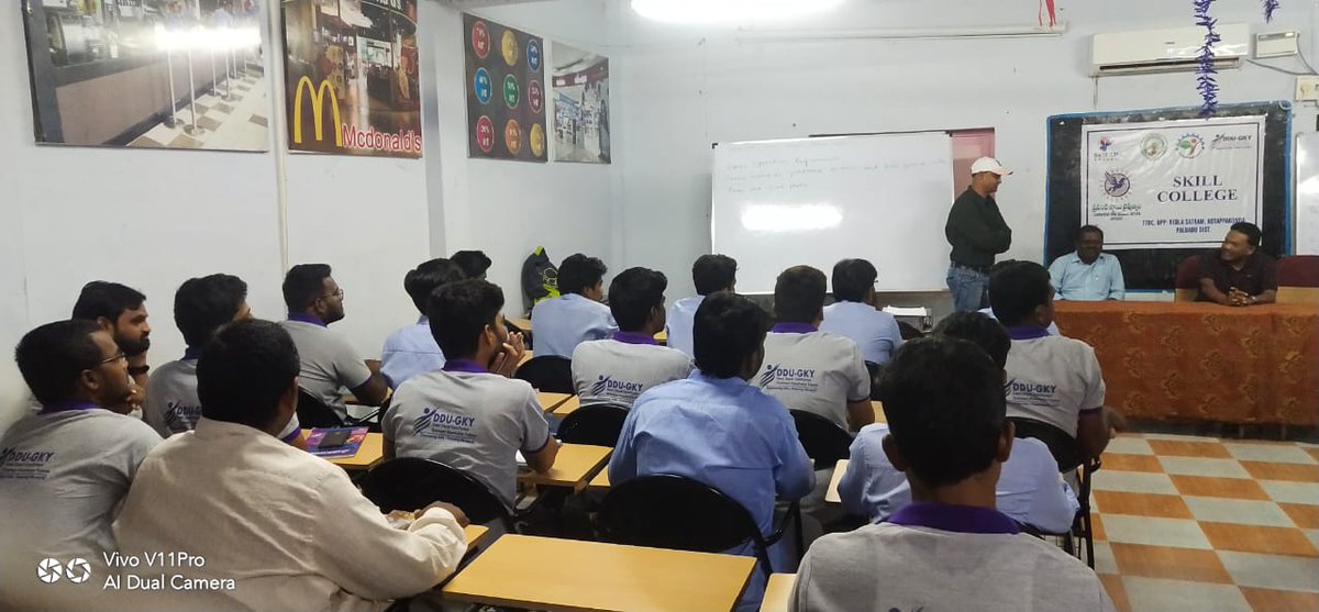 AP_Skill's tweet photo. Sri #MKVSrinivasulu CEO @SEEDAP_AP Visited #SkillCollege at #Kotappakonda #PalnaduDistrict https://t.co/IjIc5Bb0hX