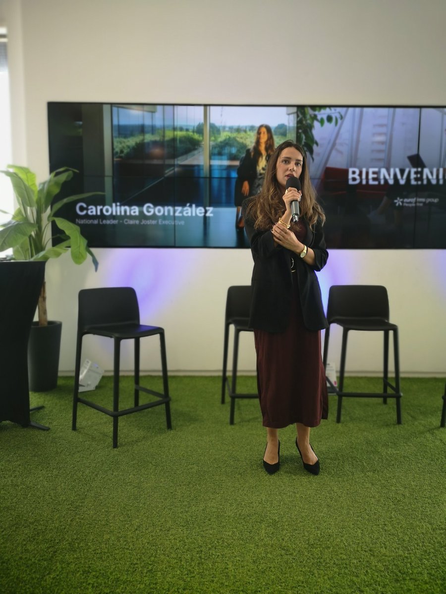 En 2025 se espera que la economía digital alcance el 40% del PIB (El segundo sector con más impacto)
En 2021 ya representaba el 22% del PIB.
Carolina González, National Leader de @ClaireJoster de @EurofirmsGroup
Jornada de @AEDIPE_CV sobre el informe del Mercado Laboral.