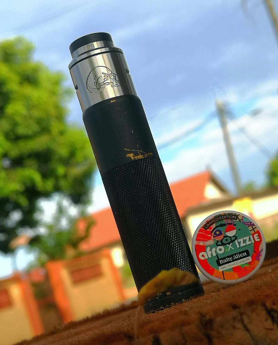 Enjoyment with bigger clouds for satisfy big clouds 💨💨

@afro_coils 
@izzie_vapeshoppe 

#vapeon #tweetedvapor #vapormedia #vape4you #handcrafted #vapepic #vapegram #vapesociety #vapenation #vapefam #vapehooligans #worldwidevapers #vapeinfocus #vapemalaysia