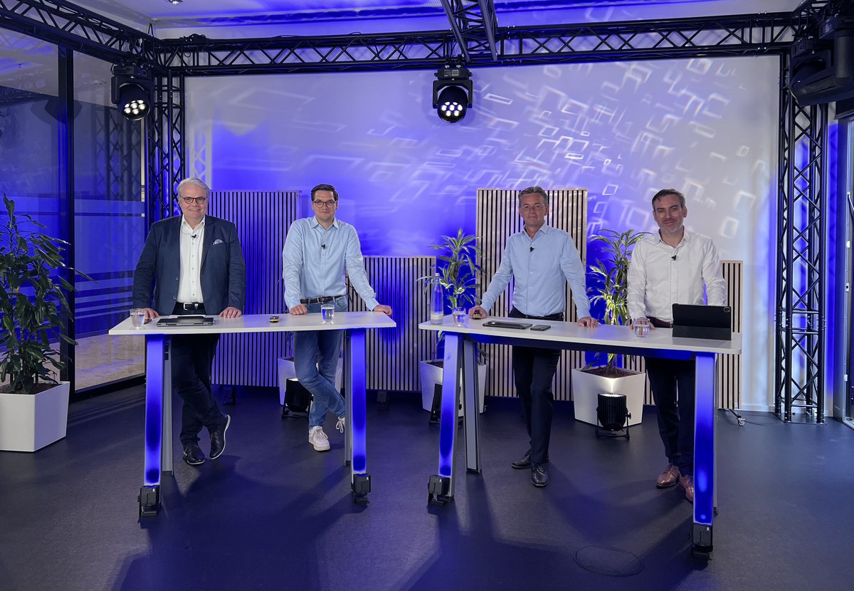 Bernd O. Engelien tweet media