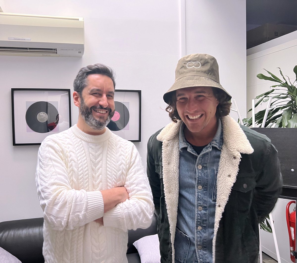 La goffa lolita de La petite culotte/ <a href="/WarnerMusicFR/">Warner Music France</a>, arrangé, enregistré et mixé chez nous a atteint les 30 000 000 de streams il y a quelques jours. Ce qui en fait donc officiellement un single de platine ! 💿🔥🔥🔥 

#disqueplatine #studiomusique #musique