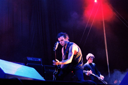 Happy Birthday to Simon Gallup
Pic from a \02 gig at cc 
