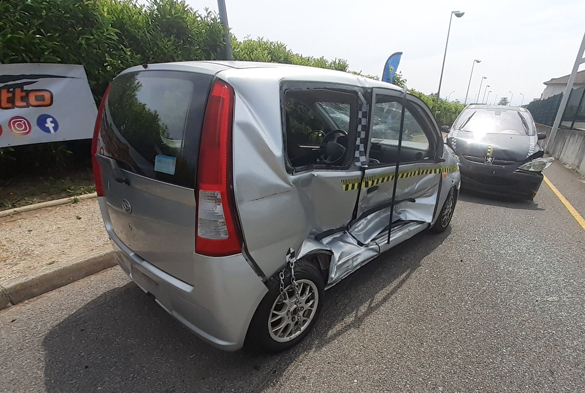 #sécuritéroutière | Sensibilisation de lycéens de #Cessy grâce à un crash-test pédagogique 💥
➡️ Démonstration des conséquences de chocs voiture / voiture et voiture / scooters 🚕🛵
Une vraie prise de conscience !
#sécuroutière01