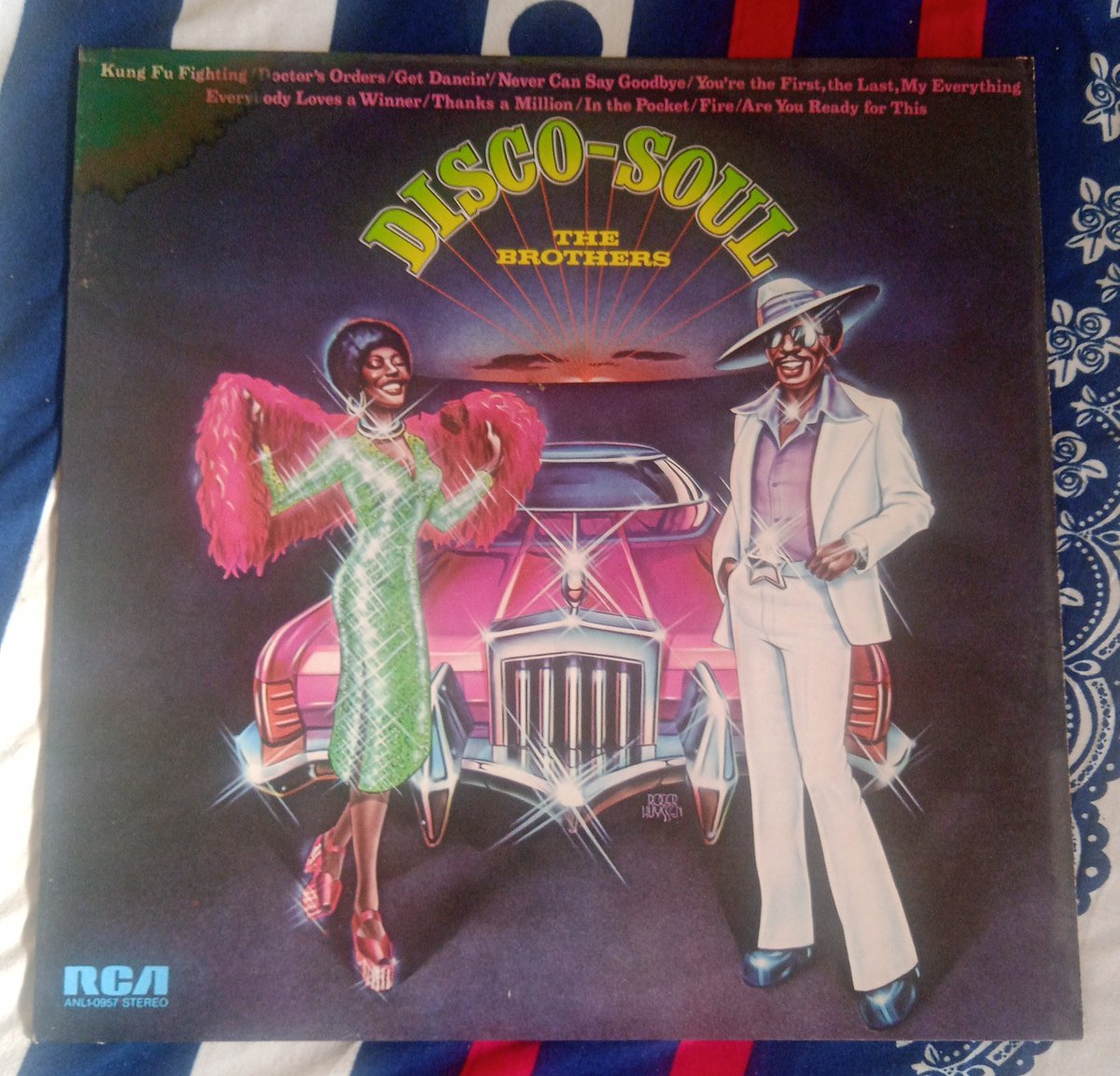 Mes nouveaux bb 💕💕💕💞

Allez vous offrir vos vinyles chez <a href="/mgang012/">#Alcoolerik Cosplay 🐙</a>  à partir de 2k-5k  le vinyle