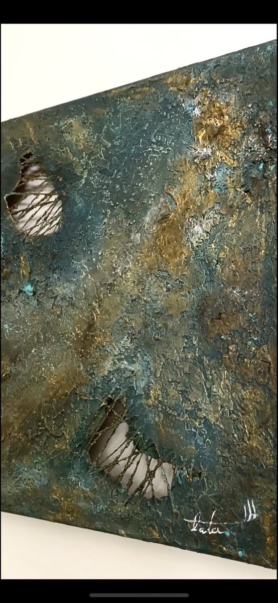 Tala_Nasib's tweet photo. Two cavity in space     https://t.co/x5Y5lLO1rX
50x50x4 cm 
Tearing a canvas to create a creative and different design is a beautiful feeling that encourages me to repeat and create similar designs . 
#art #paintart #maler #Canvas #Abstract #abstractart #Motivation #Motive https://t.co/T6meZcCKiP