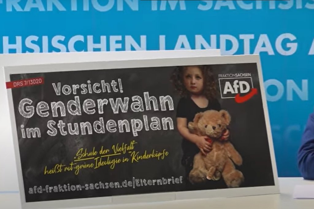 Was die #AFD so alles gut findet.
Darf man da #Kinderschänder sagen?
#AfDgehoertnichtzuDeutschland