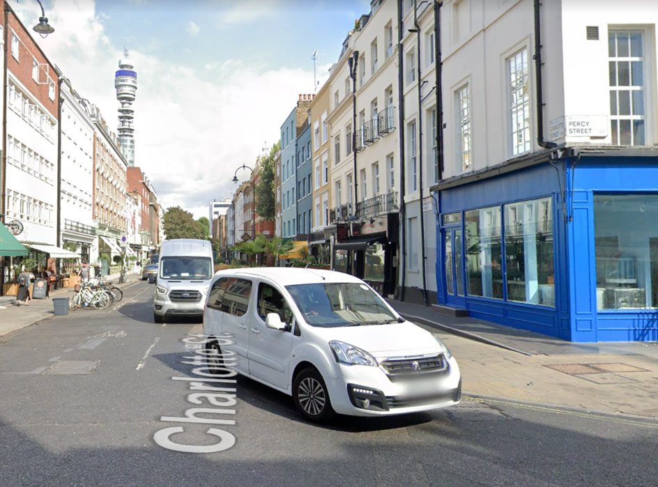 TonEngels's tweet photo. @JanHoving4 Toren staat er nog steeds! Althans in juli 2022! #PercyStreet #CharlotteStreet #Londen https://t.co/q9uWMHqiz1