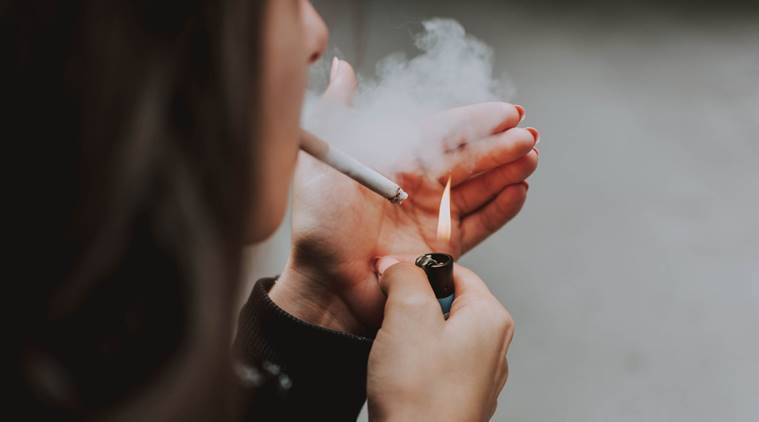 IndicatorFLM's tweet image. Smoking workers could be getting the equivalent of a week's extra holiday in fag breaks. A study by @HayppGroup  found smokers spend just over 39 hours each year outside smoking during work hours, equivalent to an extra week’s holiday. 

#smoking #holidays #annualleave #hr