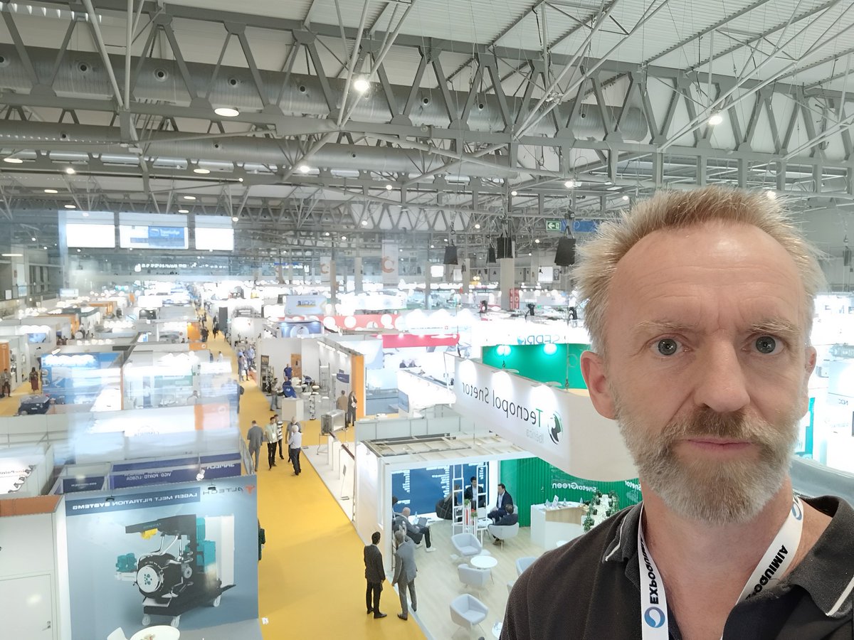 CRMatematica's tweet photo. Tim Myers, PI of the Industrial Mathematics group, is participating in the 15th Mediterranean Congress in Chemical Engineering, which takes place during the @expoquimia. 

He is making an oral presentation on modelling carbon capture by adsorption (and why standard models fail). https://t.co/D9BSFV2Otw