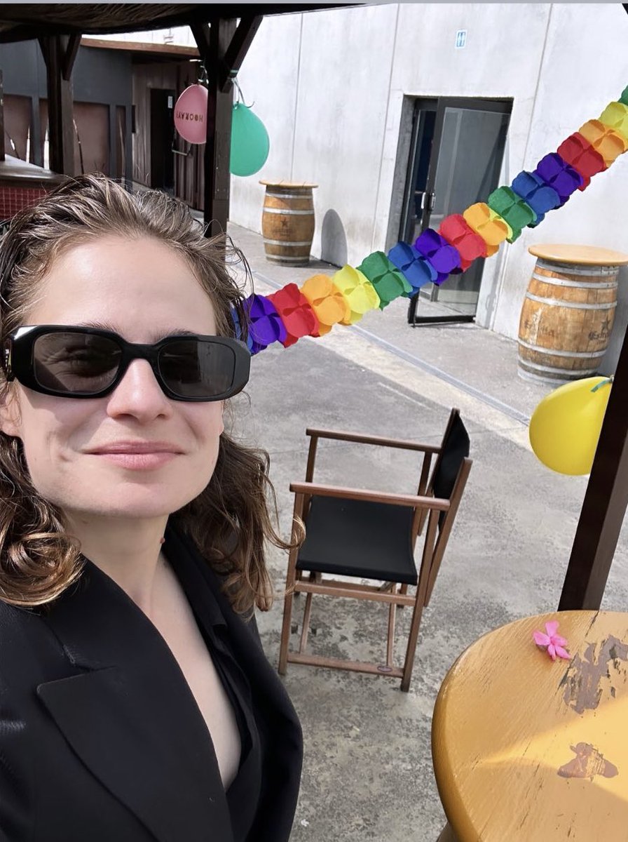 Christine and the Queens tweet media