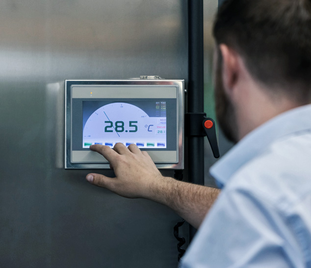 Do your products need to be kept at optimal temperatures during transit?
Find out more about our in-house testing chamber and how we can support you in delivering your goods the smarter way! 
#chillchain #temperaturecontrol

 carltonpackaging.com/smarter-proces…