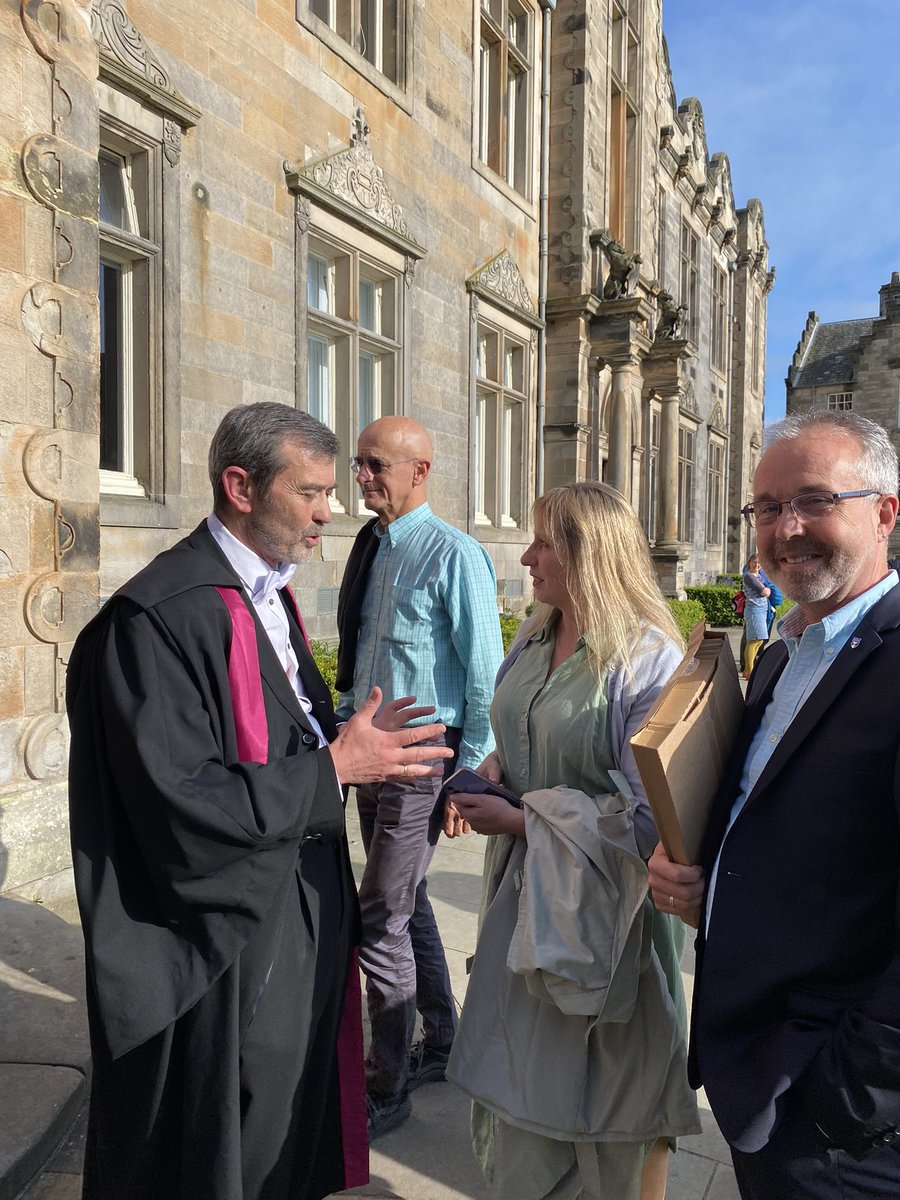 School of Medicine tweet media