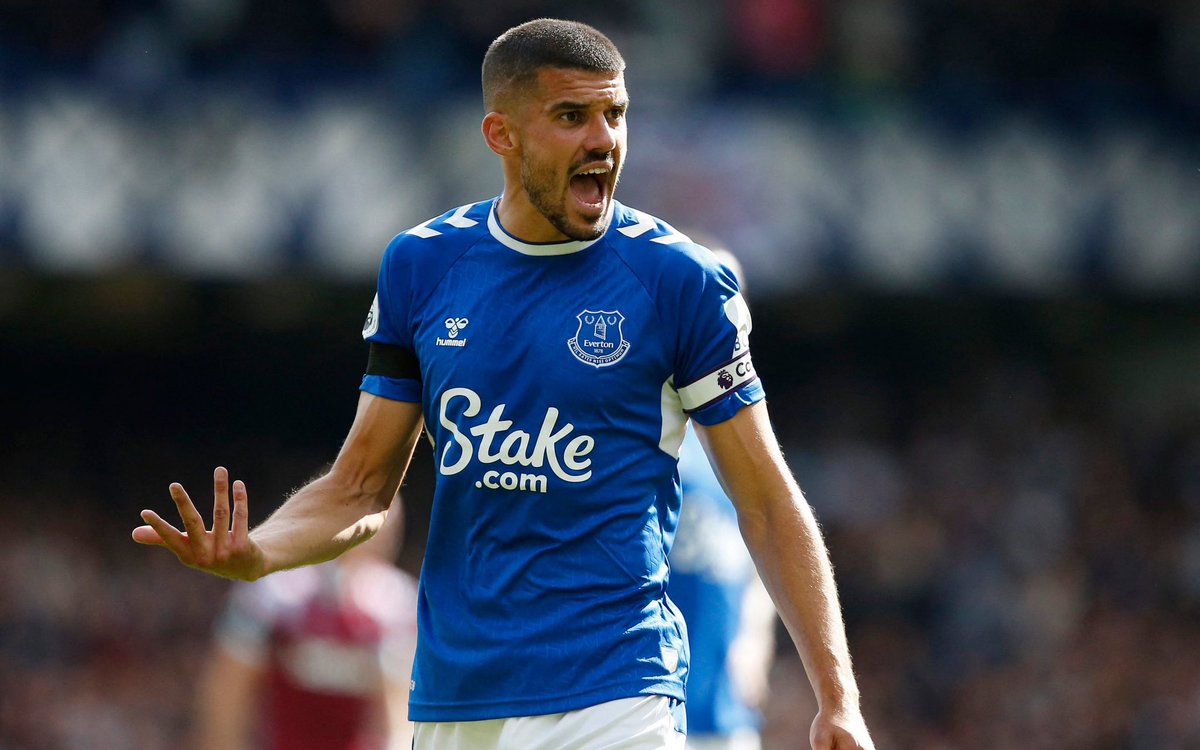 Everton will not trigger the clause to sign Conor Coady on permanent deal from Wolves. 🚨🔵 #EFC

Deal was available for £4.5million but Everton will not proceed. He will return to Wolves.

Ruben Vinagre will also leave the club, no intention to trigger the clause.