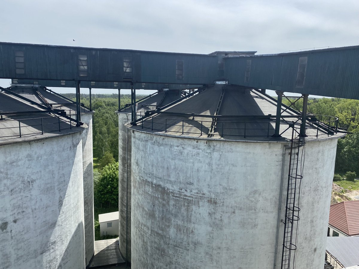 Last week Javelot team - <a href="/BonduelleFelix/">Félix BONDUELLE</a>, Paul B and I had great meetings in Poland. We met the <a href="/Izba_ZP/">Izba Zbożowo-Paszowa🌾</a> and <a href="/CCI_Pologne/">Francusko-Polska Izba Gospodarcza (CCI Pologne)</a> We visited a potential client and talked about a partnership with <a href="/SGGW_Warszawa/">SGGW w Warszawie</a> Javelot is expanding globally this year!