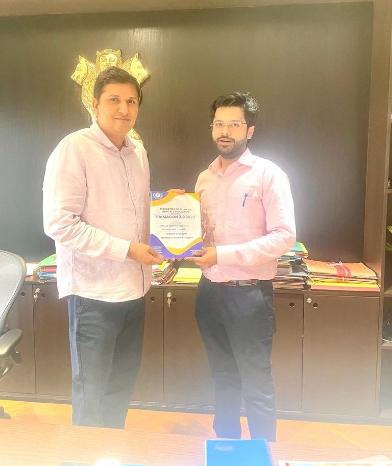 FAIMA National Chairman @DrRohanKrishna3 met Hon'ble Health Minister Delhi Government Shri @Saurabh_MLAgk & invited in upcoming annual convention #FAIMACON 2023 to be held on 18th June in Le Meridien Delhi !