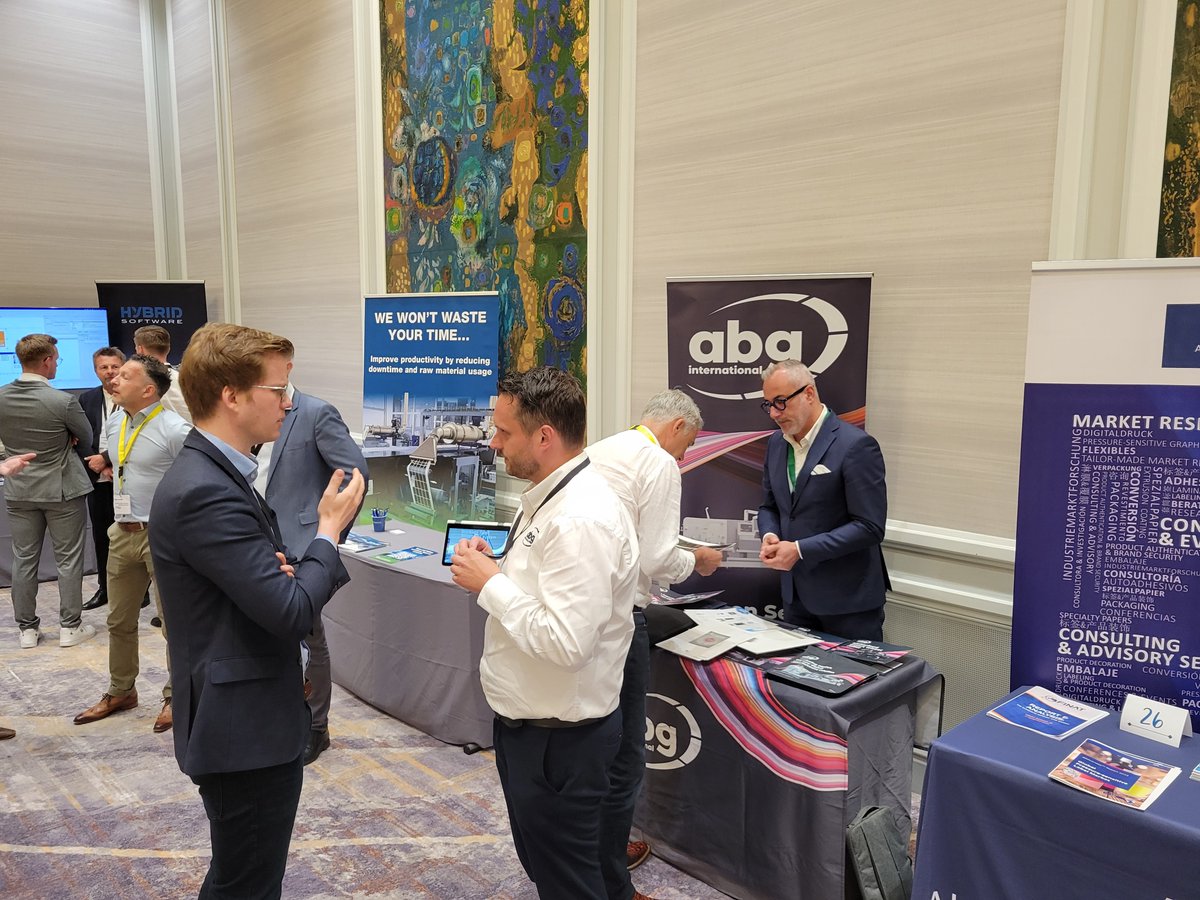 .@ABGraphic_Int drawing interest at the #FINAT23 tabletop exhibition here in Vienna #finishing #labels #labelleaders