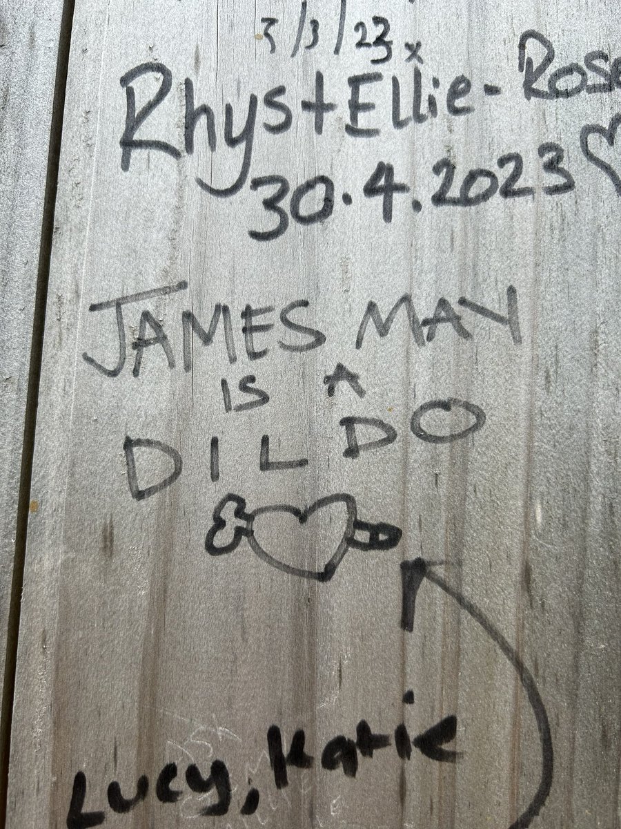 SpennyB98's tweet photo. @MrJamesMay someone at diddly squat got beef with you https://t.co/vZXhAXGva3