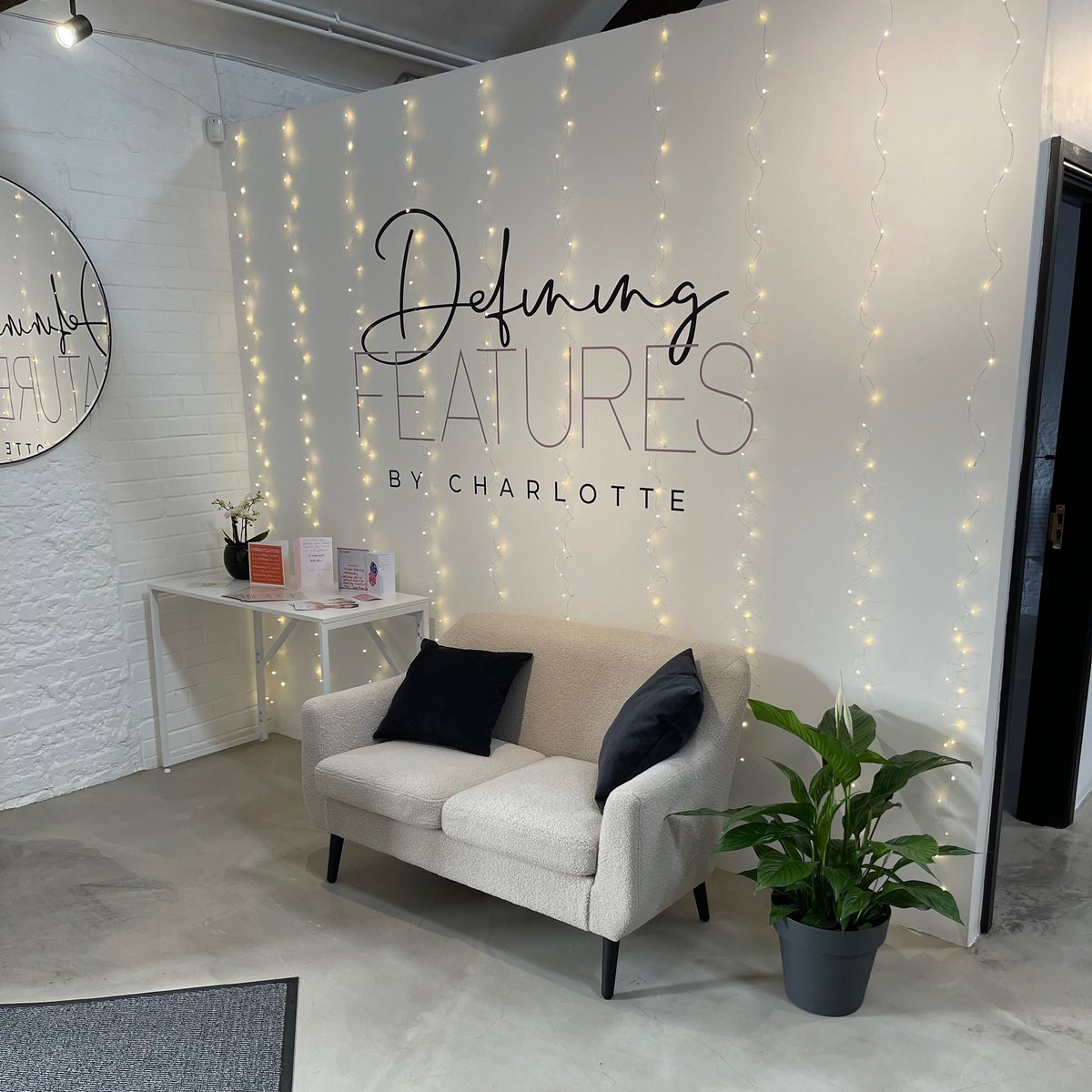 IpcPrint's tweet photo. Need to add a personal or memorable touch to a large space? You need our vinyl wall graphics, adding value for less 🌟 

#ukprint #ukprintmakers #hitchin #ipcprint #graphics https://t.co/YR5msfR3wd