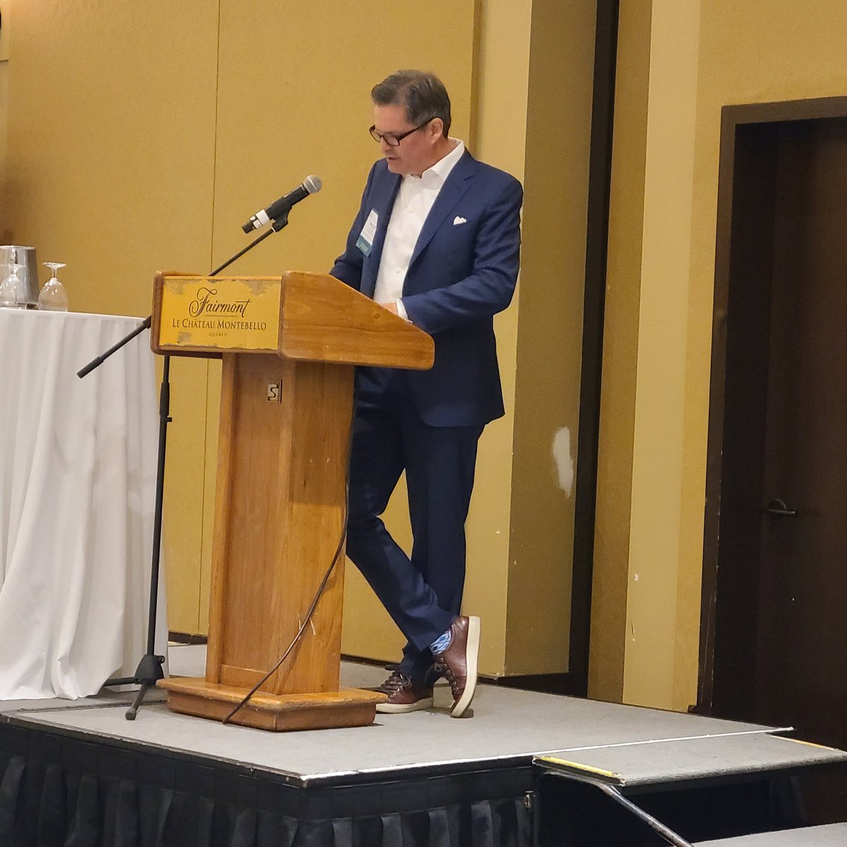 Great kick off to the first day of the <a href="/RDCDRC/">Responsible Distribution Canada</a> "Reimagined" conference in beautiful Montebello, Quebec.  

Thank you <a href="/OttawaCrier/">Daniel Richer</a> for the warm welcome.