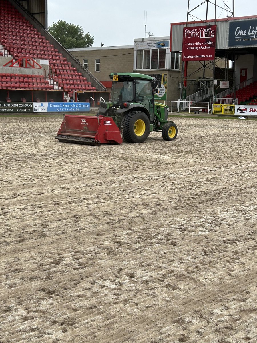 marcus cassidy (@cassidymarcus) on Twitter photo Day11
11 long days and now we have seed in the ground,25bags of Elite sport <a href="/BarenbrugUK/">Barenbrug UK</a>. Great work from <a href="/EcosolTurfcare/">Ecosol Turfcare</a> on the renovations and support from @AdvanceGrass @JoeAGS1 Day11
11 long days and now we have seed in the ground,25bags of Elite sport <a href="/BarenbrugUK/">Barenbrug UK</a>. Great work from <a href="/EcosolTurfcare/">Ecosol Turfcare</a> on the renovations and support from @AdvanceGrass @JoeAGS1