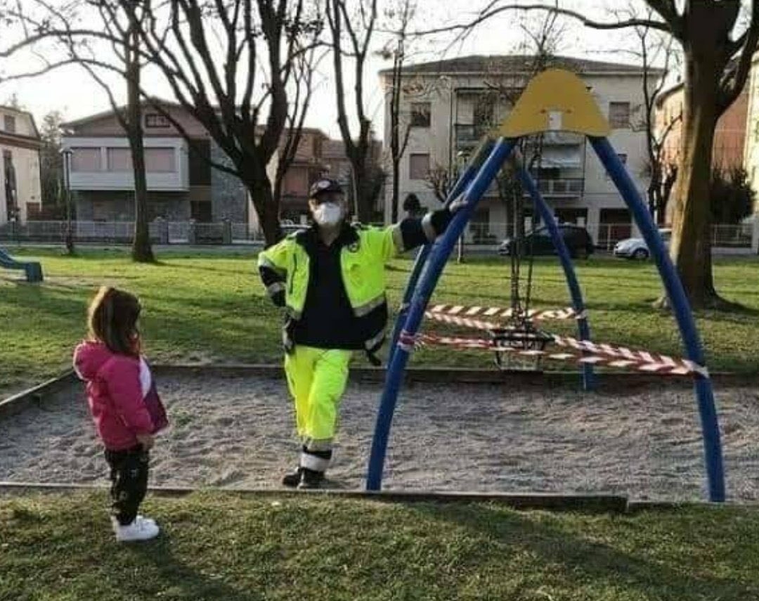 Darkhor25227667's tweet photo. @GoeringEckardt Heuchlerisch. In den letzten 3 Jahren waren es insbesondere die totalitären @Die_Gruenen, die Kinder weggesperrt, als „Virenschleudern“ &amp; „Omimörder“ diffamiert haben. https://t.co/BfpBRgACvq