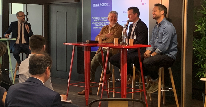 Alexandre Euzenot, directeur de la nutrition animale chez TimacAgro, évoque l’évolution de l’alimentation des ruminants et son impact positif sur les émissions de méthane des élevages laitiers. #AGFNIL2023 #créateursdeproduitslaitiers