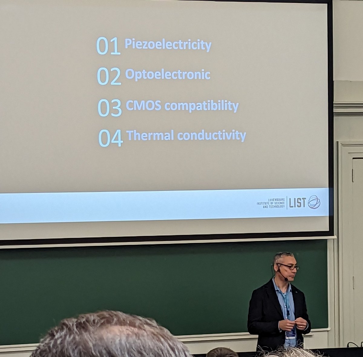 Mick__geek's tweet photo. Noureddine Adjeroud presents on plasma #ALDep of nitrides @euroCVD #balticald https://t.co/kQ0vemI6i7