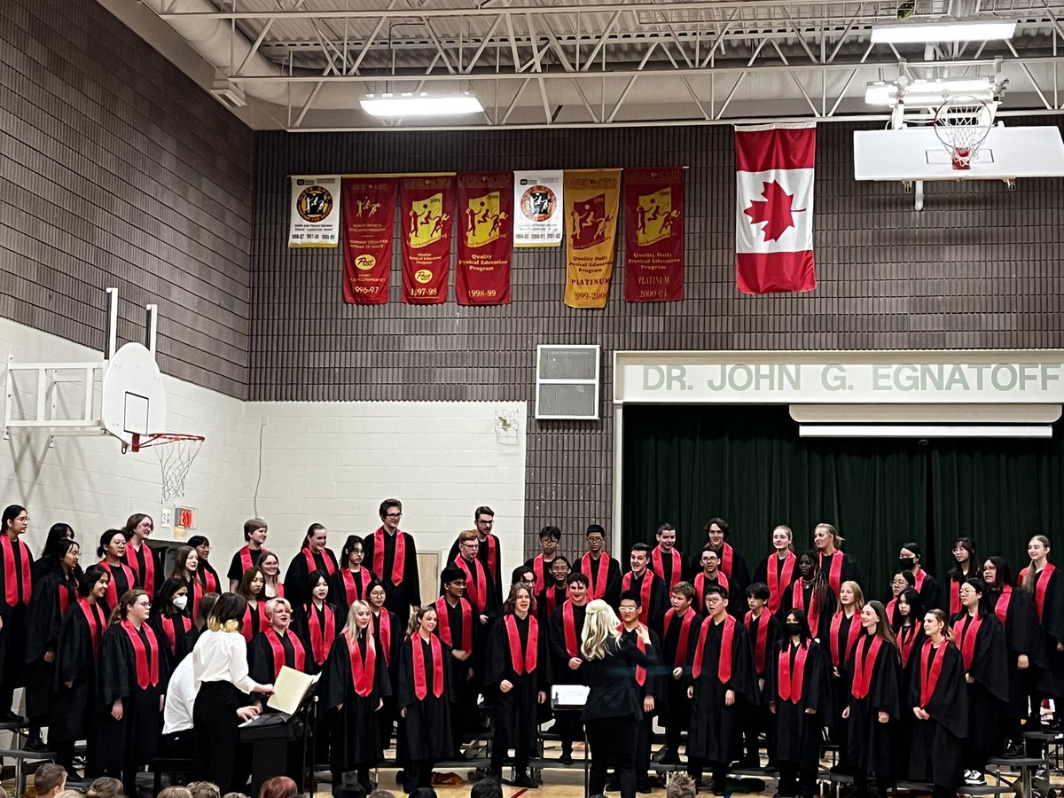 EgnatoffSchool's tweet image. Centennial Collegiate music department took the show on the road with a Choir and Senior Band concert at @EgnatoffSchool.  So great to hear the performance by these talented musicians! 🎶 #spslearn @StoonPubSchools