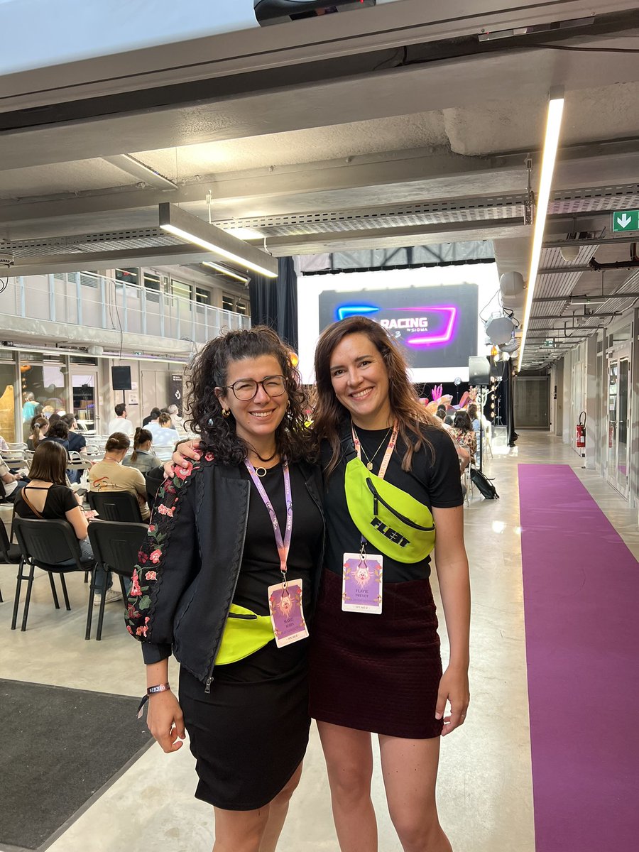 Ce matin pour la conférence d’ouverture du J2 du <a href="/web2day/">Web2day</a> nous avons partagé nos recherches et expérimentations sur le futur du travail avec <a href="/MaryPopsIt/">Marie</a> <a href="/Fleet_web3/">Fleet Collective</a> dans le cadre de notre conférence « Travailler en 2033 ». Merci pour la salle comble dès 9h du mat !  🥐