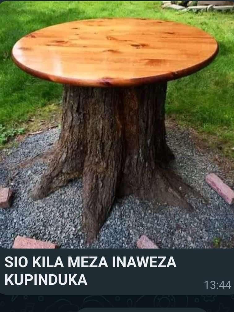 Meza ya USM ALGER inasubiri vinywaji