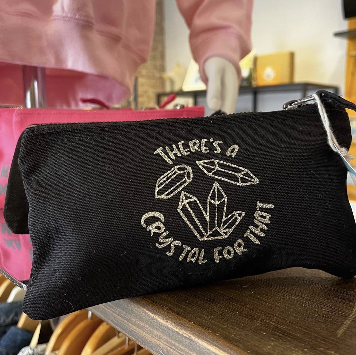 DandyIntrovert's tweet image. Carry your crystals with you! This mini zip up is the perfect size to keep your precious stones and crystals with you at  all times. £6 +£3.50 p&amp;amp;p #TheresACrystalForThat #Crystals #TheDandyIntrovert #LincsConnect