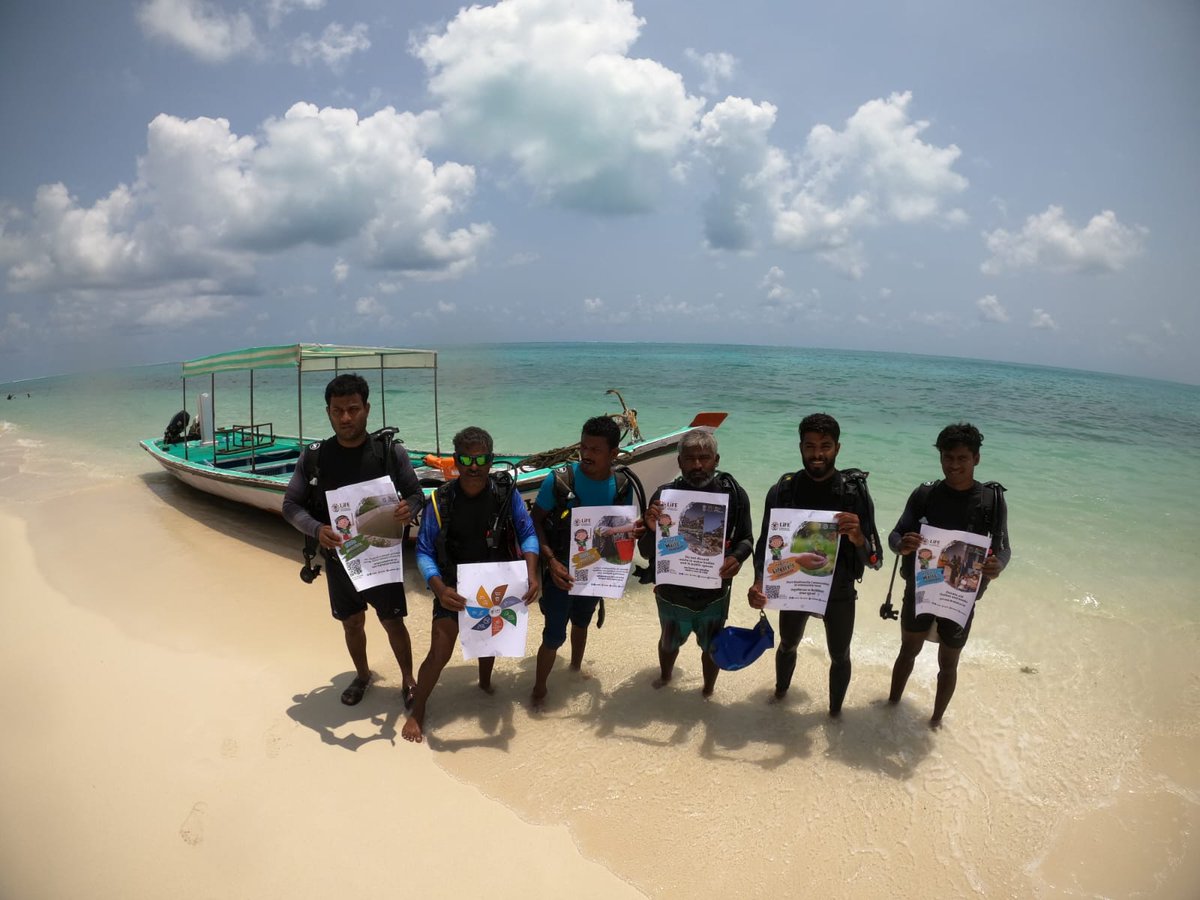 Ncscm_Moefcc's tweet photo. In an ongoing effort to promote the principles of Mission LiFE, Lifestyle for Environment, NCSCM scuba divers undertook a sea floor clean-up and awareness drive at the coral reefs of Agatti Island, one of the inhabited islands in the Lakshadweep Union Territory. https://t.co/ZlTWjf2tEo