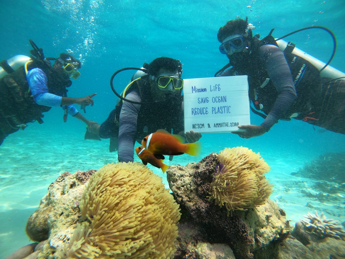 Ncscm_Moefcc's tweet photo. In an ongoing effort to promote the principles of Mission LiFE, Lifestyle for Environment, NCSCM scuba divers undertook a sea floor clean-up and awareness drive at the coral reefs of Agatti Island, one of the inhabited islands in the Lakshadweep Union Territory. https://t.co/ZlTWjf2tEo