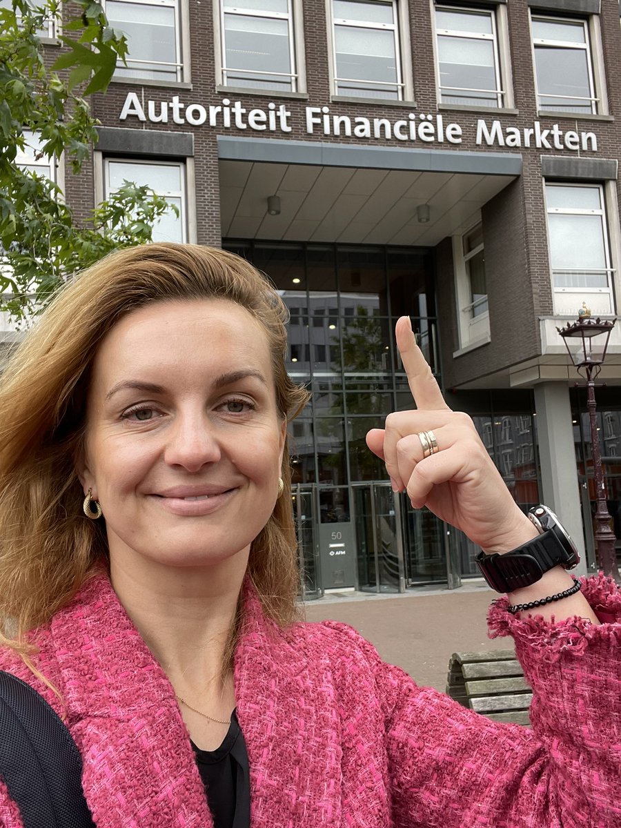 Egle Karmaziene (@karmaziene) on Twitter photo I am thrilled to have presented a joint work with prof. Irvine at the Dutch Financial Markets Authority. Hopefully, our findings on trading migration across dark pools will be useful for the regulators and policymakers. <a href="/VUamsterdam/">Vrije Universiteit Amsterdam (inactief)</a> <a href="/VU_SBE/">VU School of Business and Economics (inactief)</a> I am thrilled to have presented a joint work with prof. Irvine at the Dutch Financial Markets Authority. Hopefully, our findings on trading migration across dark pools will be useful for the regulators and policymakers. <a href="/VUamsterdam/">Vrije Universiteit Amsterdam (inactief)</a> <a href="/VU_SBE/">VU School of Business and Economics (inactief)</a>