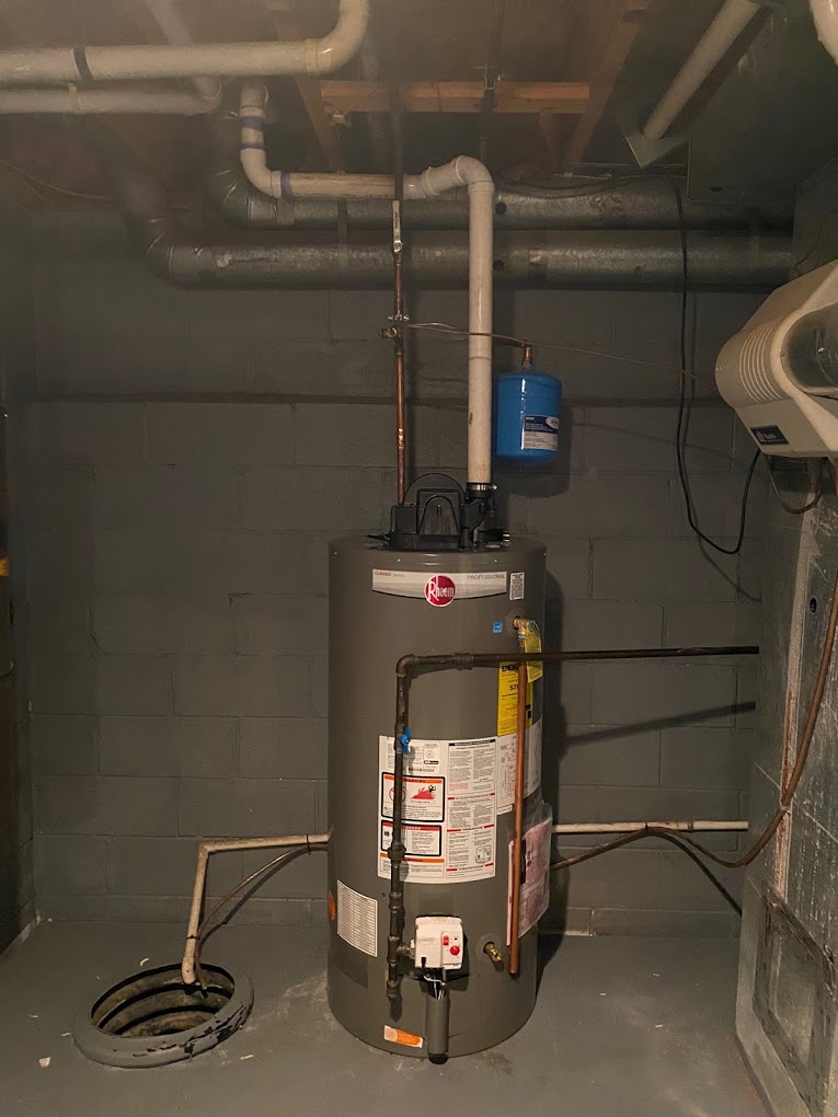 Is your current water heater on its last legs? Don't wait until it fails completely! Pro Water Heaters NJ offers timely water heater replacements to ensure you never go without hot water. #WaterHeaterReplacement #ProWaterHeatersNJ #HotWaterSolutions #HomeComfort #NewJersey