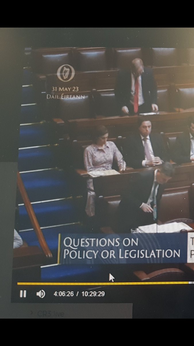Senator Colm Burke addressing the Issue of Staff Shortages in Radiation Therapists nationally. 
Minister Simon Harris to look into funding for the Radiation Therapist postgrad in UCC aswell as increasing student places from September. #Radiationtherapists 
#UCC