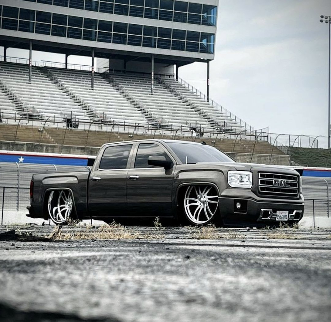 TrucksPointless tweet picture