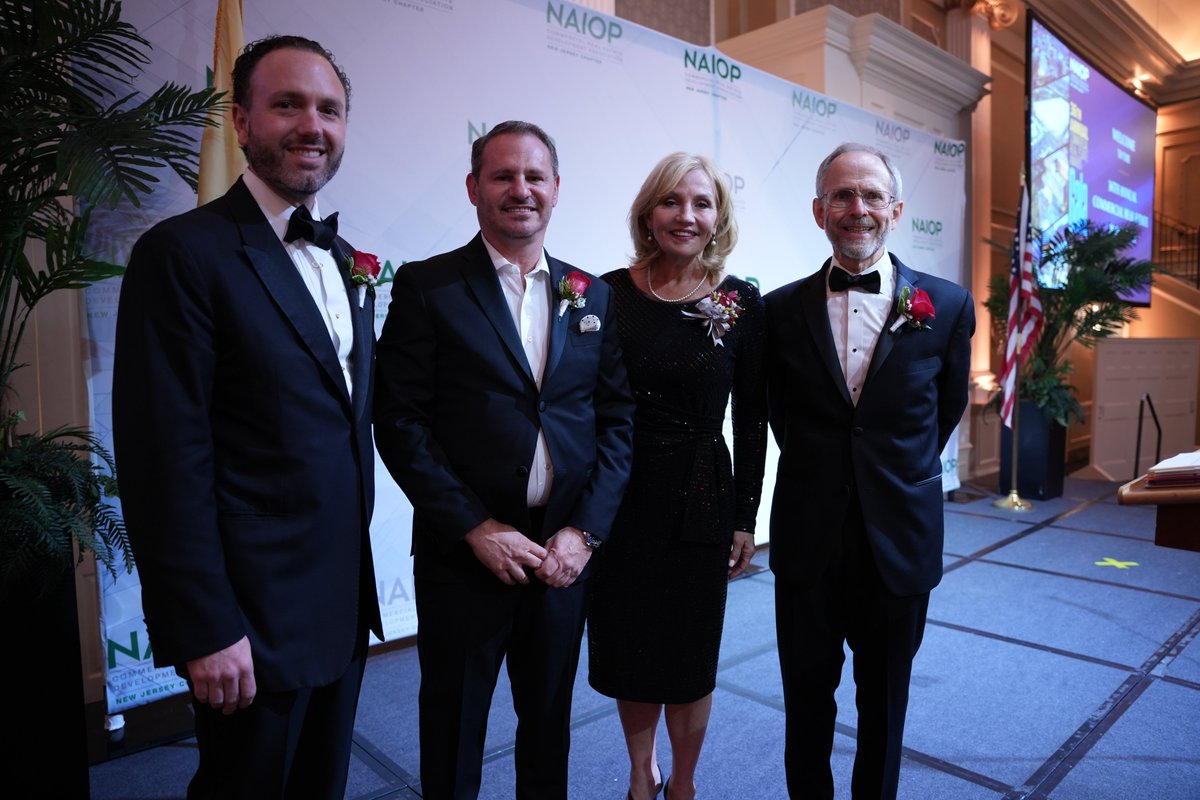 naiopnj's tweet image. Hard to believe it’s been a week since we celebrated some of #CRE’s best and brightest! 

Photo credit: @GaryGellman @GellmanImages 

#CRE #NJCRE #CommercialRealEstate #RealEstate #NAIOP #NAIOPNJGala