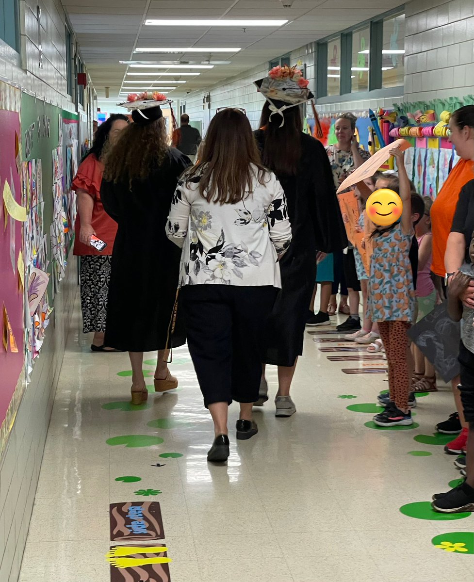 What a wonderful, proud, heartwarming day seeing our former students, now OHS seniors, in their Senior Parade through Chaffee Elementary!!! Thank you so much for coming! Congratulations, Class of 2023! We are so proud of you! 🎓🎉🧡🖤