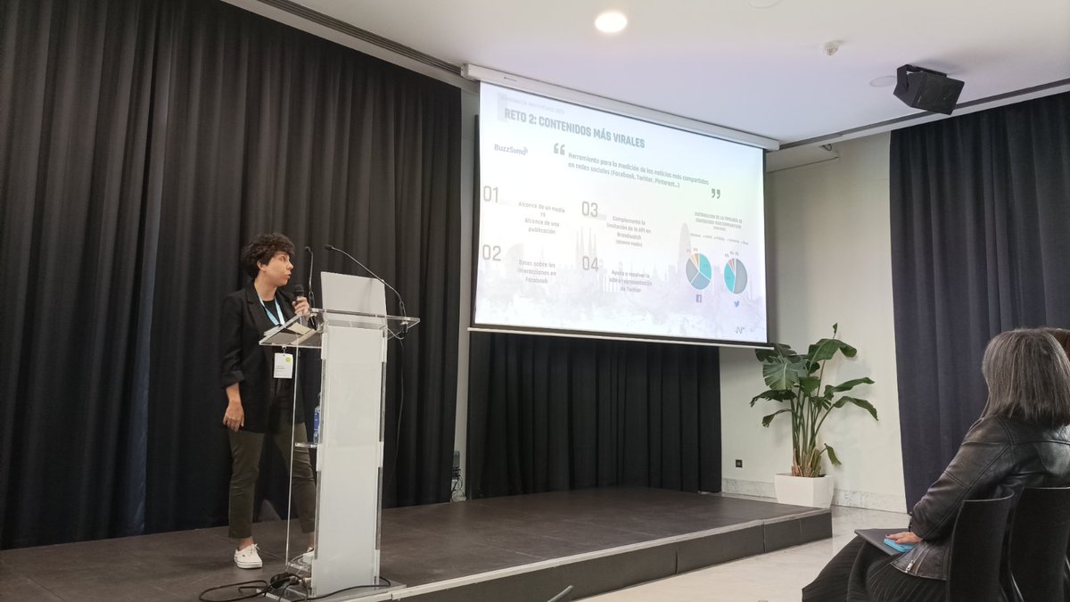 DeborahFMunoz's tweet photo. La última charla de #BWMasterclassMAD es sobre la interesante combinación de herramientas que ha realizado Nethodology para estudiar la marca Barcelona https://t.co/lgKb9X4VYr