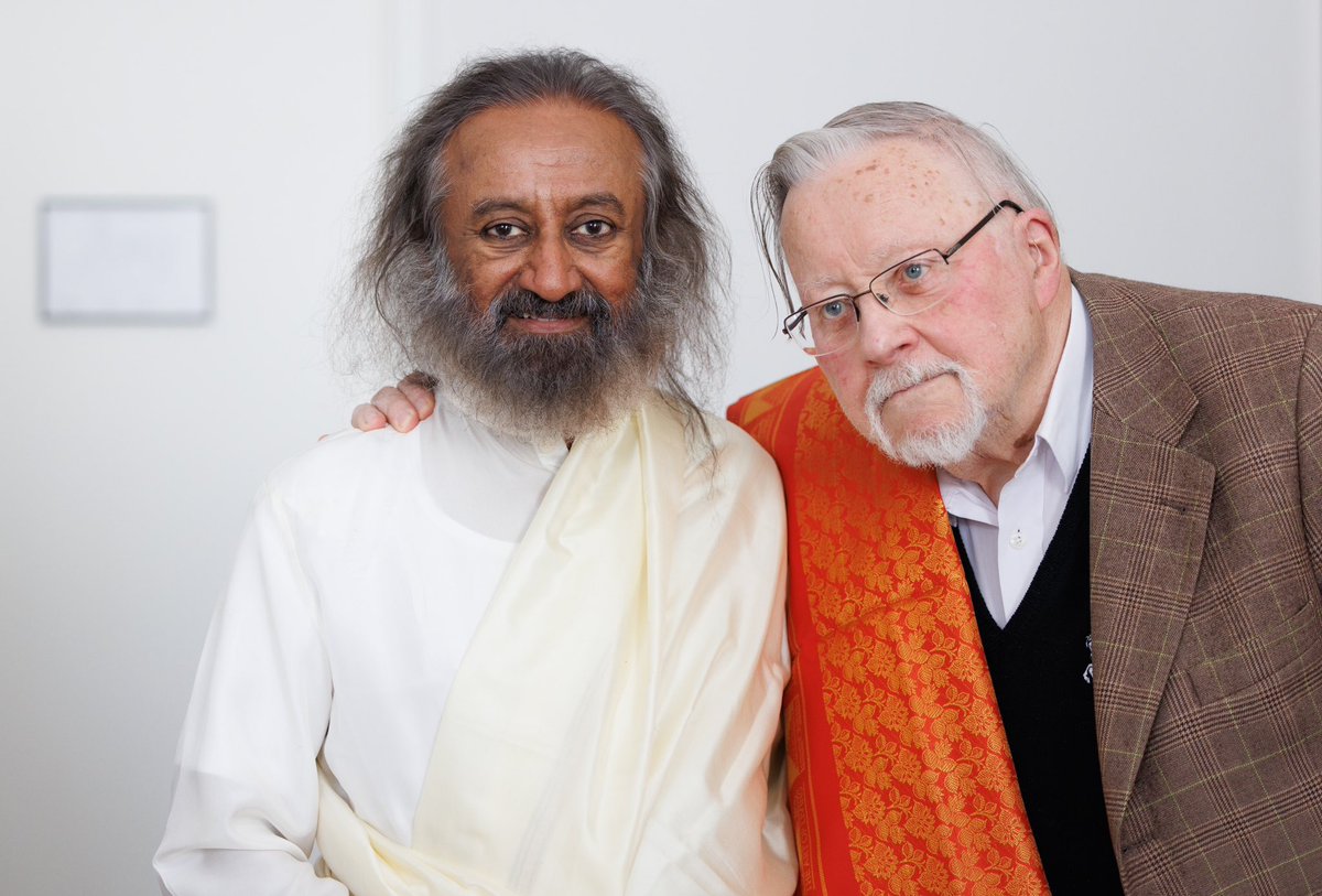 Gurudev Sri Sri Ravi Shankar tweet media