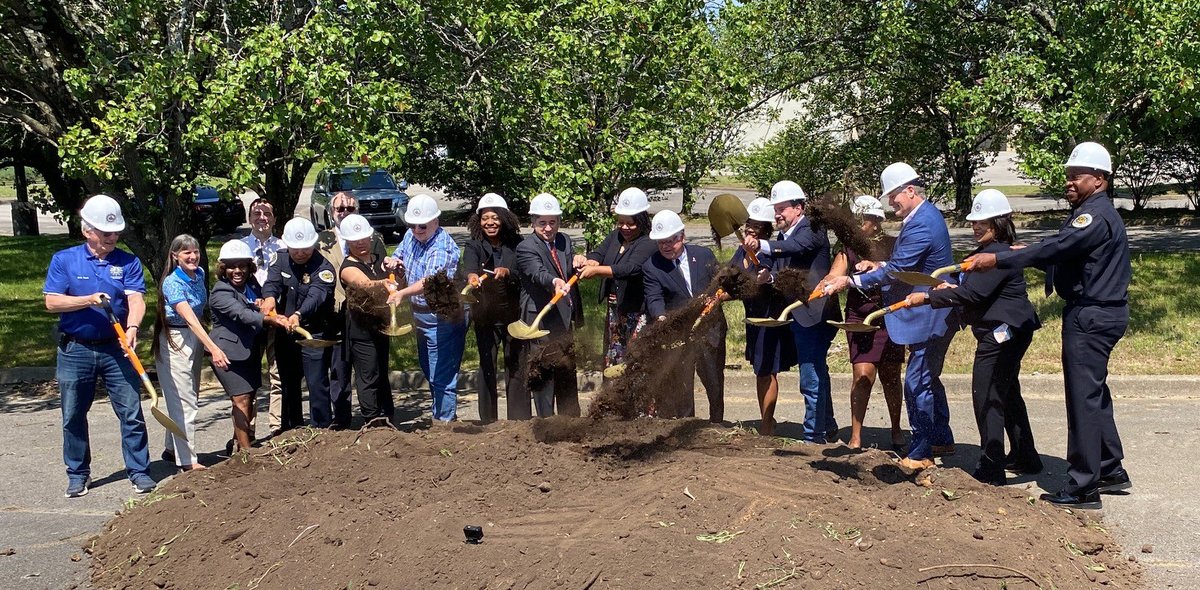 Great turnout yesterday as we break ground on the new Southeast Precinct for MNPD! 

<a href="/MNPDNashville/">Metro Nashville PD</a> <a href="/MetroNashville/">Metro Nashville</a> @SmithGeeStudio @CapitalProjectSolutions