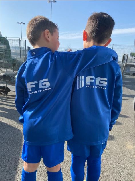 guyader_froid's tweet photo. L'@USConcarneau brise tous les obstacles et accède à la @Ligue2 !
En tant que partenaire engagé, nous sommes ravis de faire partie de cette aventure extraordinaire.
Continuons d'écrire l’histoire ensemble!
Allez l'US CONCARNEAU ! Bleu passion Rouge émotion https://t.co/vIN7F3q6SF
