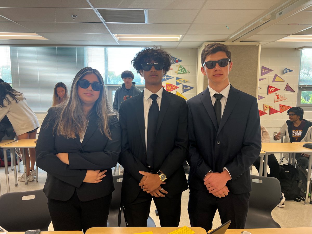 AngTaggart's tweet image. So much fun watching my students @OaktonHS for the Mock Trial they are doing in lieu of a final exam. Watch out world, these graduating seniors mean business. #weareOakton