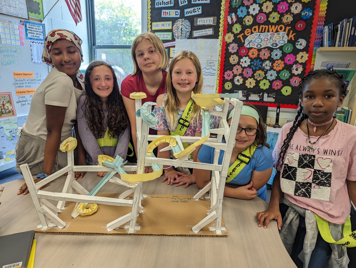 #RollerCoasterMania The engineering design process in action!  <a href="/SPES_Eagles/">Springwoods ES</a> @MrsRansomSTEAM @PWCSGiftedEd @MrsGio5thSPES <a href="/5thwithmissc/">Miss C</a>